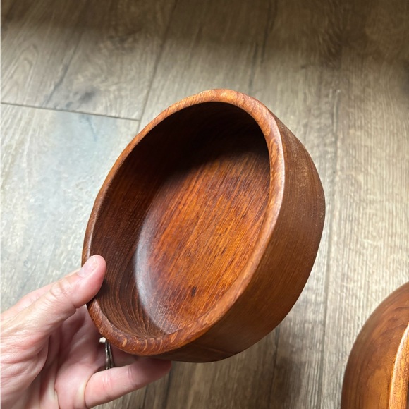 Vintage Mid Century Teak Wood Salad Bowl Set Large 9” Serving Bowl Two 6” Bowls - Picture 15 of 16